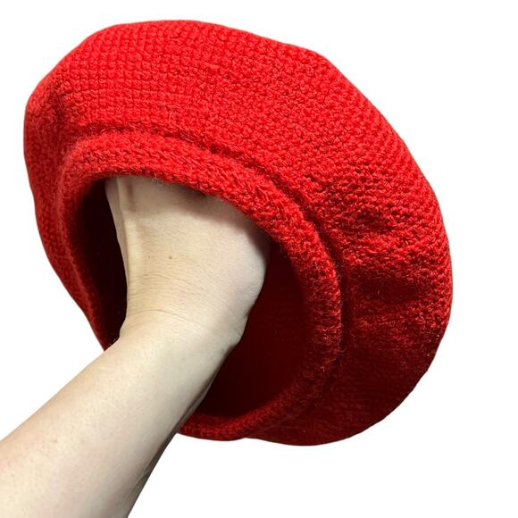 Vintage Red Knit Wool Beret - Classic Style - Picture 5 of 5